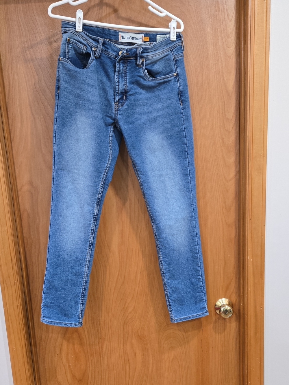 Tailor Vintage Men's Medium Blue Slim Jeans